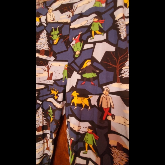 LuLaRoe Fleece Winter Fun Print Leggings - Picture 4 of 4